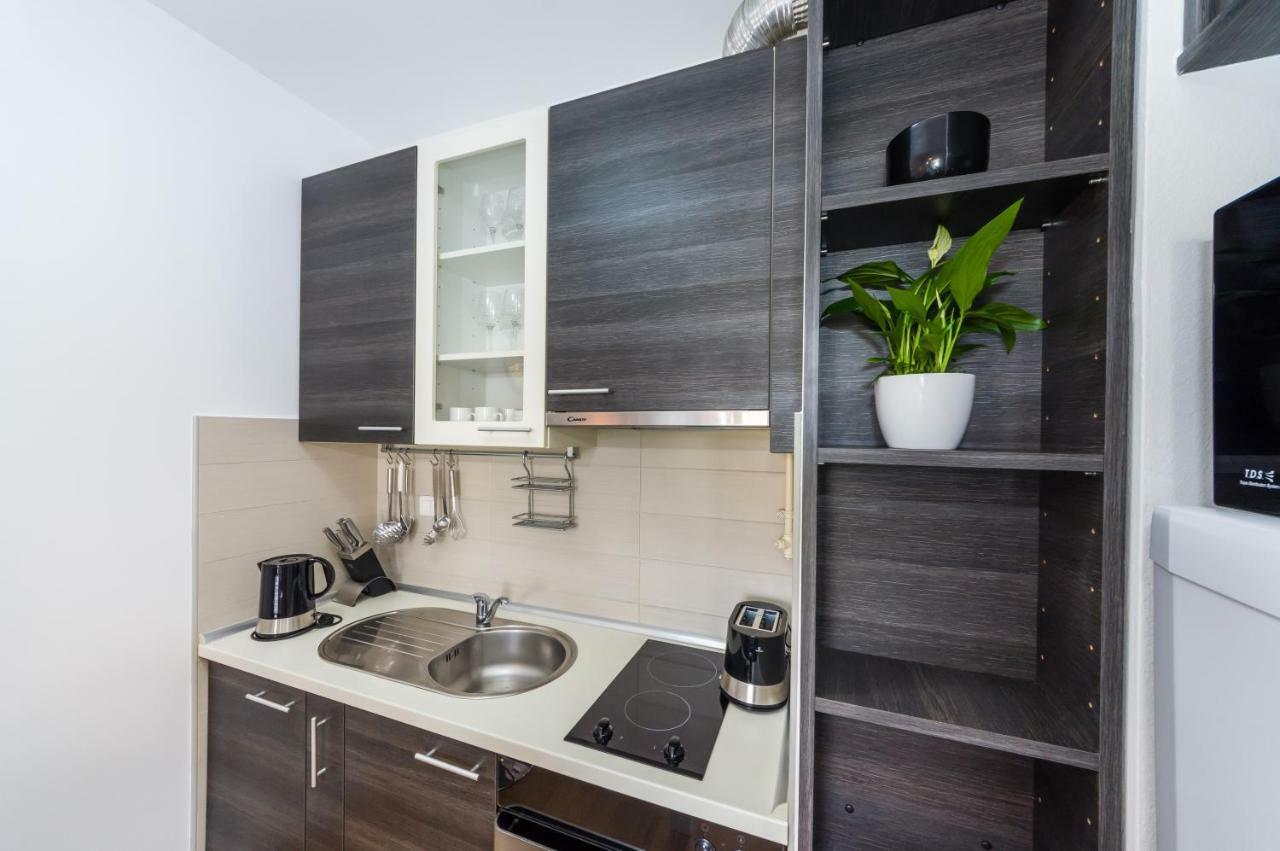 Studio Apartment K & K With Free Garage Zára Kültér fotó